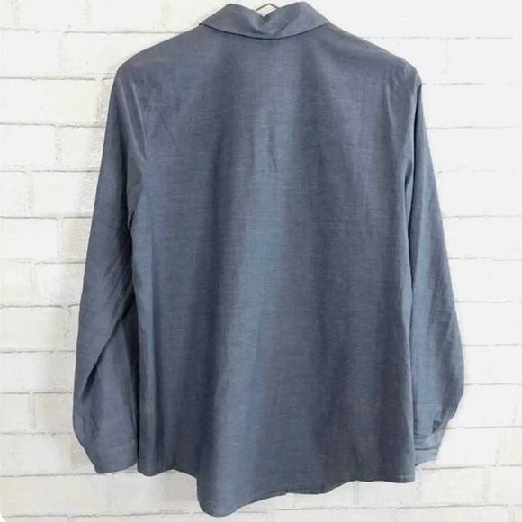 J. Jill Tuxedo Pleat Chambray Button Down tunic shirt blouse size Medium - Picture 2 of 12